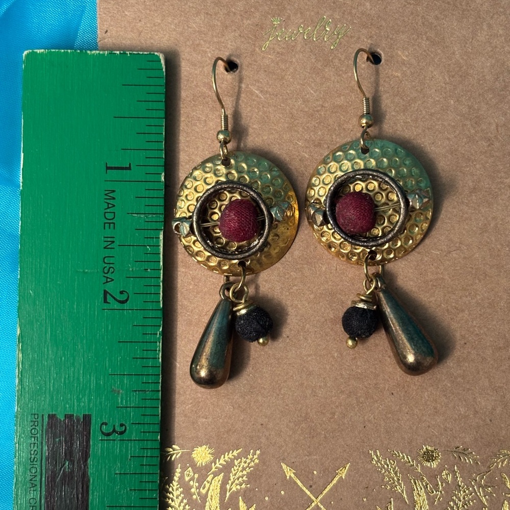 SHIRALEAH gold tone earrings with beads - Picture 6 of 6